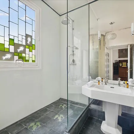 Veeve - Cobblestoned Chic Apartmán